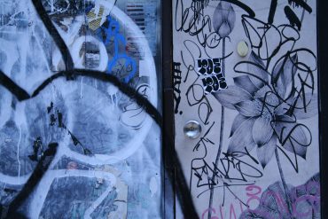 Japan, gestures and silence, more meaningful than words